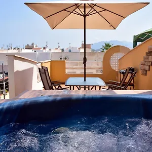 Manzanilla Penthouse - Private Jacuzzi 5min Apartamento